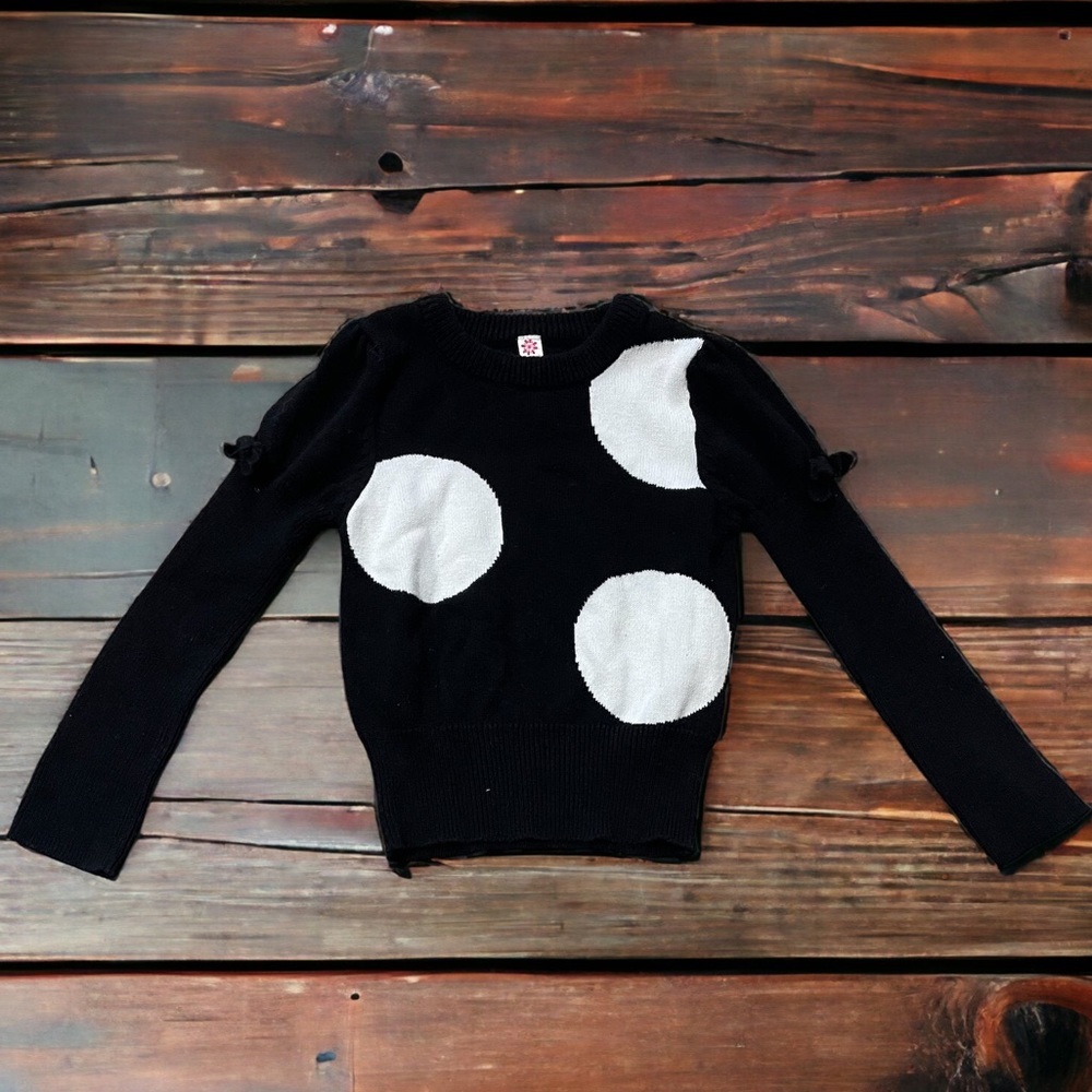 Girl’s Sweater - Picture 1 of 4